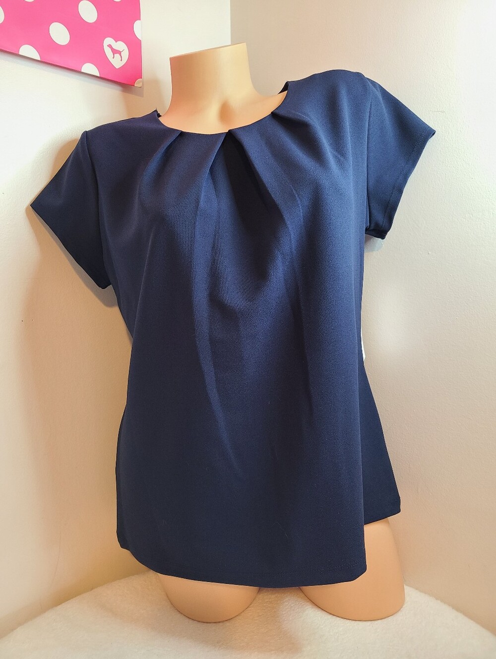 Liz Claiborne Classic Navy Short Sleeve Pleat Neck Top Size M